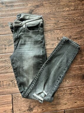 Women’s Etica Distressed Grey Skinny Jeans